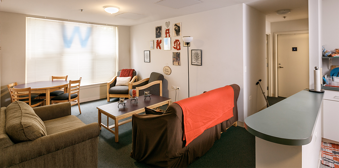 Intern Housing | Campus Housing | University of Illinois Chicago